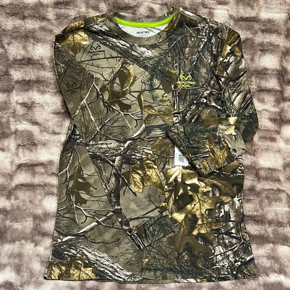 Realtree Boys Tee Extra Large Green Camouflage long sleeve